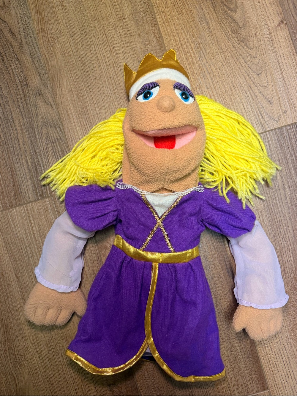 Melissa & Doug Princess Stuffed Soft Sculpt Puppet Catherine Castlehoff 17” Toy